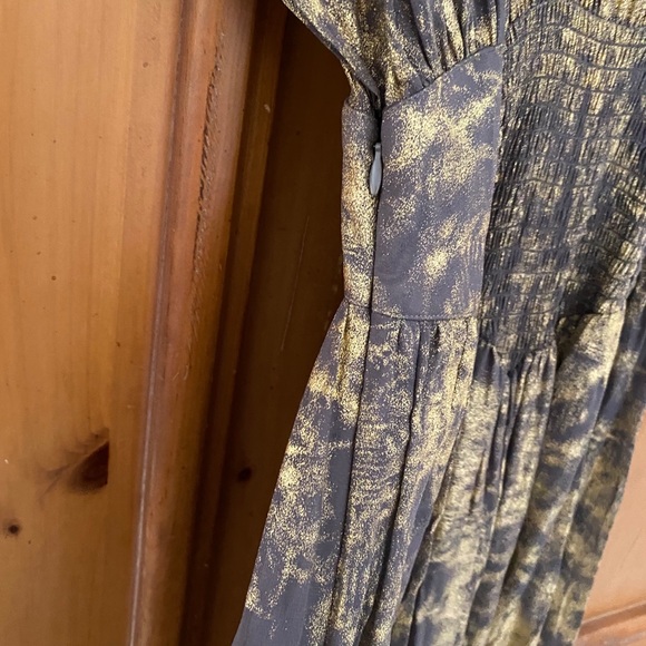 Gilded Emerald Dress in Silver - Picture 6 of 6